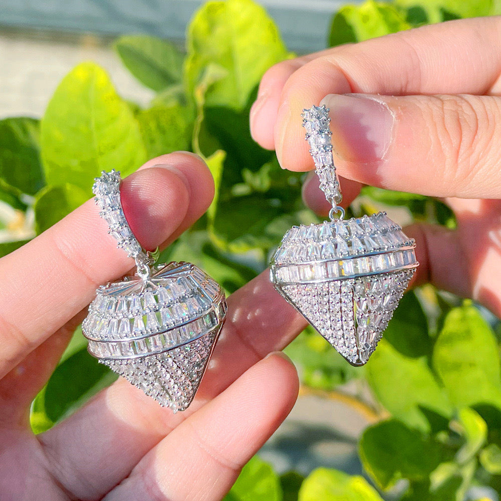 Scentorya Silver Plated Studded With Zirconia Diamond Earrings