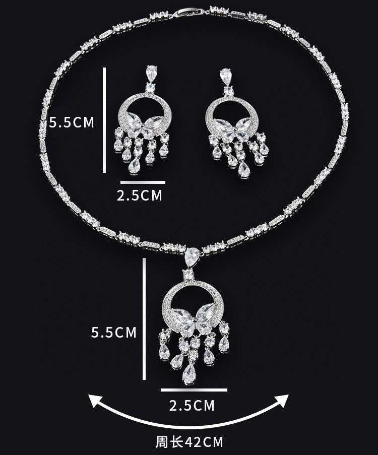 Scentorya Silver Plated Studded With Zirconia Diamond Necklace