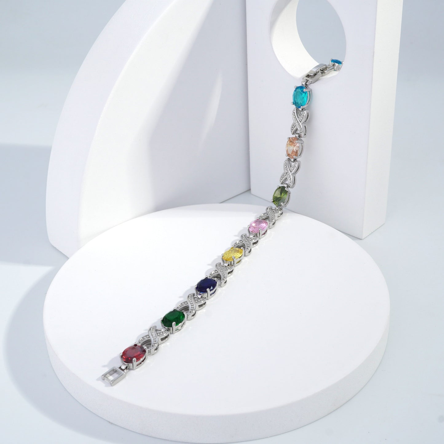 Scentorya Silver Plated Studded With Zircoina Diamond With Silver Bracelate