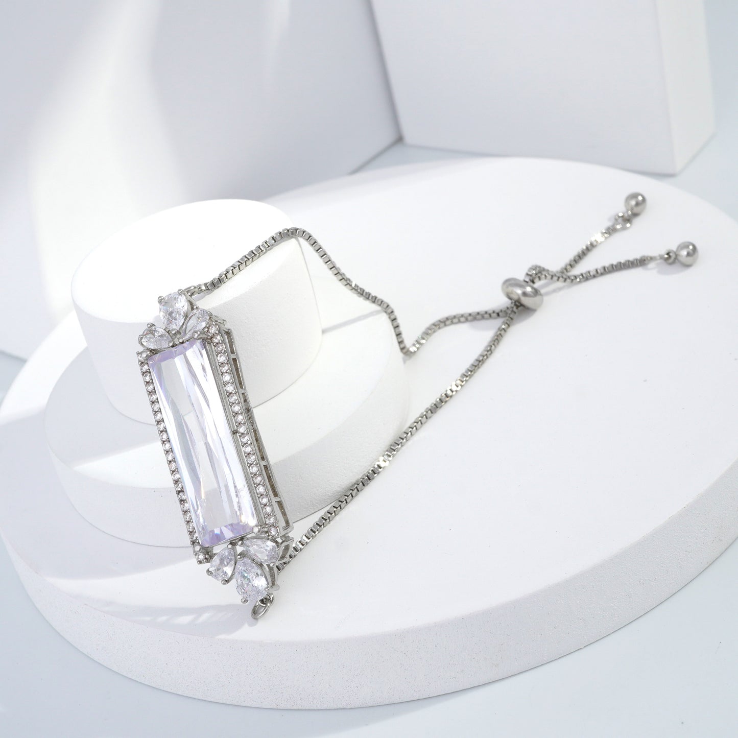 Scentorya Silver Plated Studded With Zircoina Diamond With Silver Bracelate