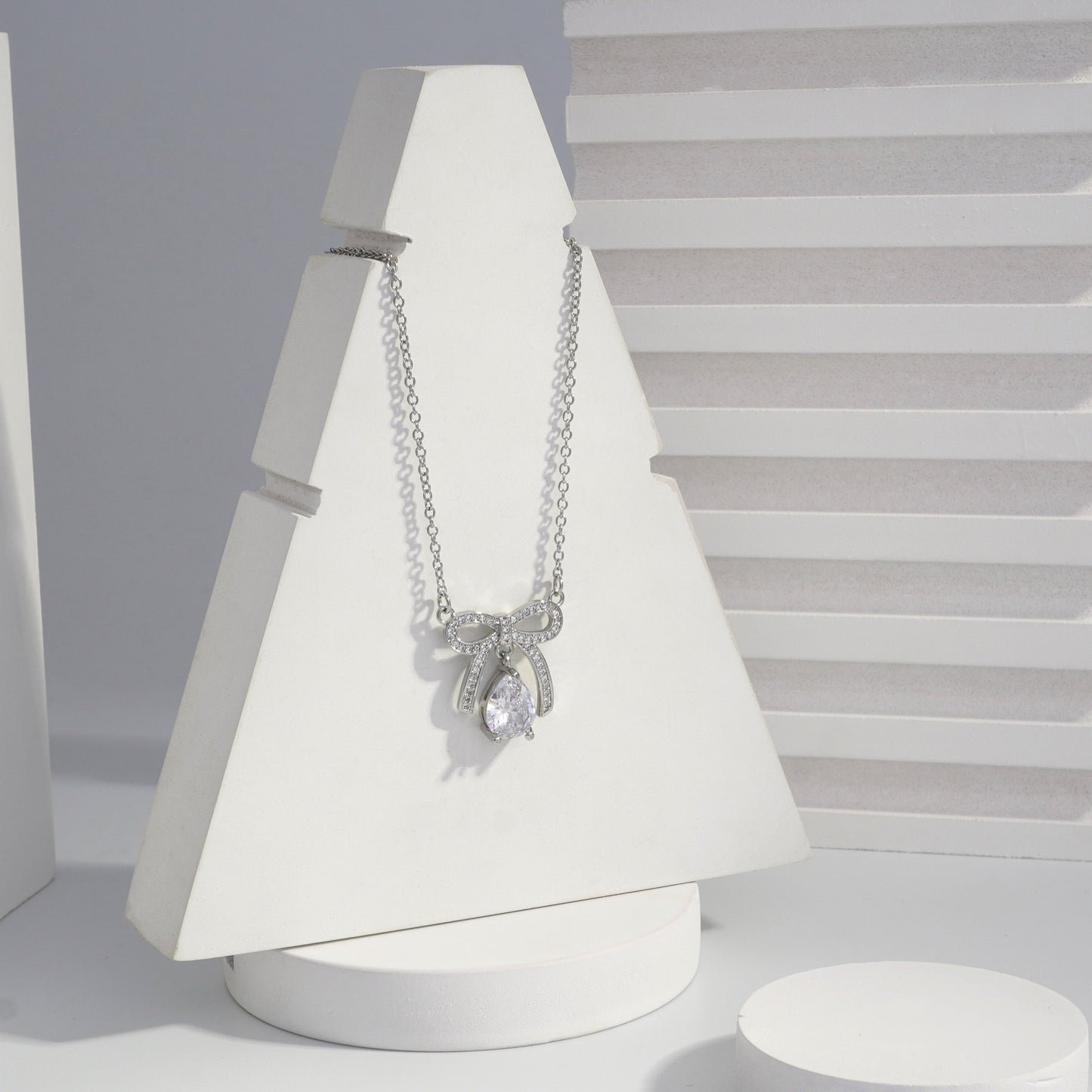 Scentorya Silver Plated Studded With Zirconia Diamonds Silver Chain Pendant