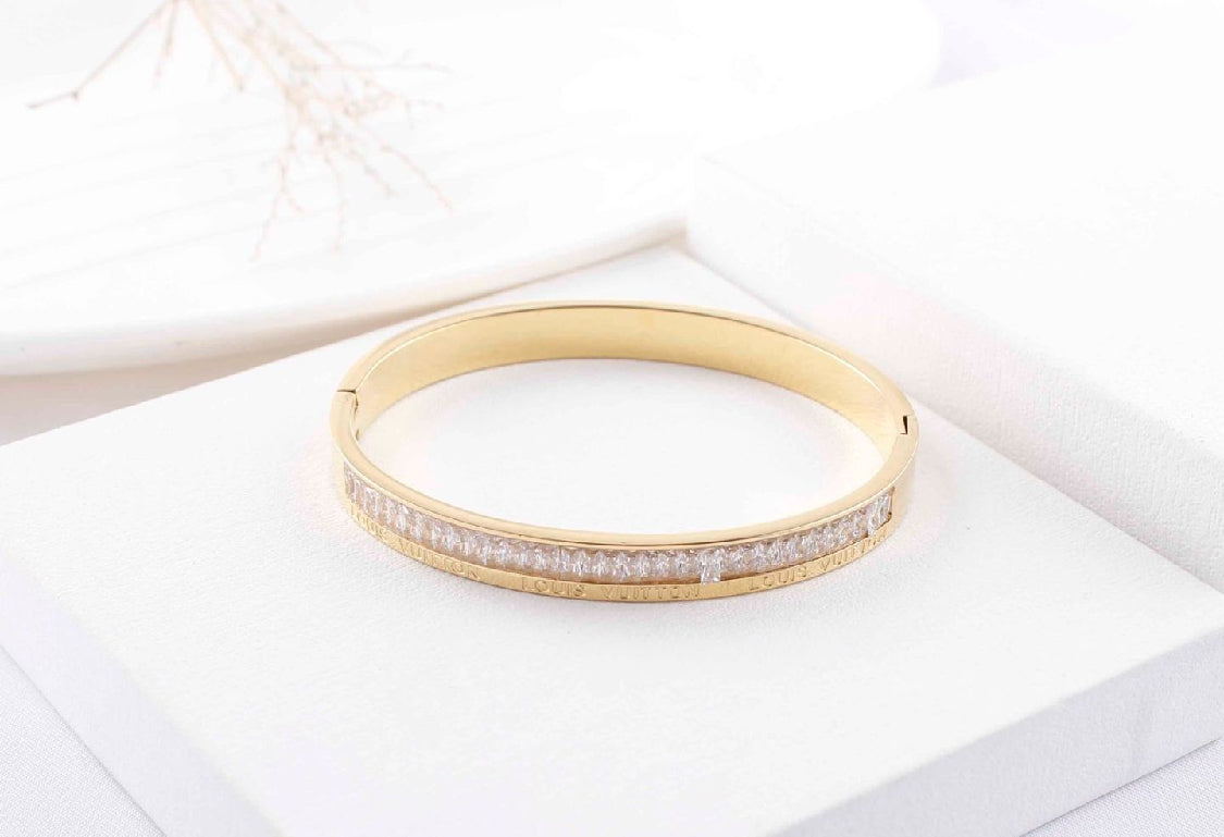 Scentorya Gold Plated Studded With Zircoina Diamond With Gold Bracelate