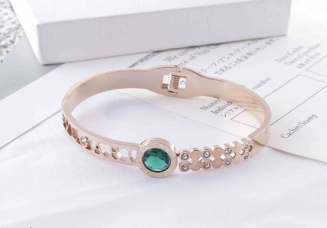 Scentorya Rose Gold Plated Studded With Zircoina Diamond With Rose Gold Bracelate