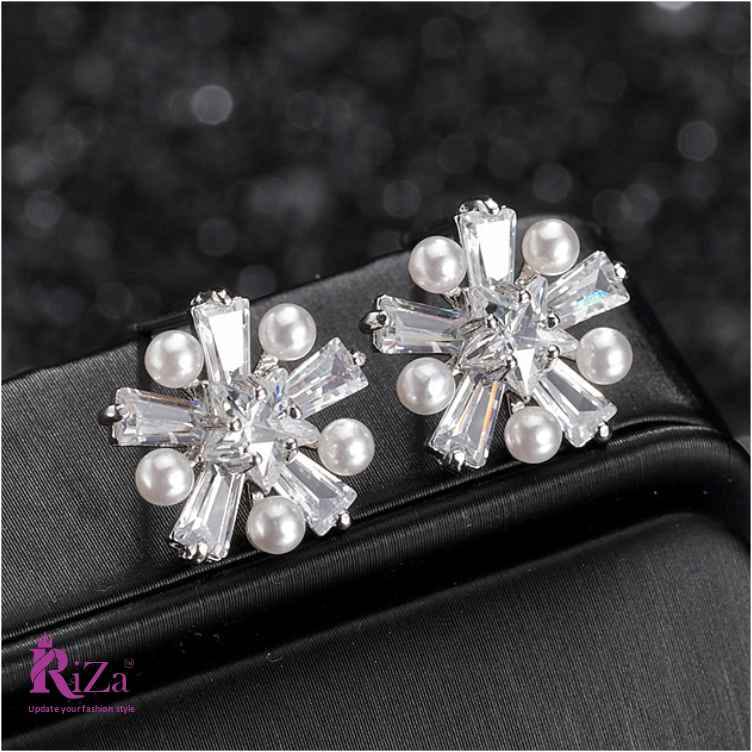 Scentorya Silver Plated Studded With Zirconia Diamond Earring