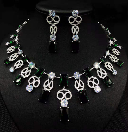 Scentorya Silver Plated Studded With Zirconia Diamond Necklace