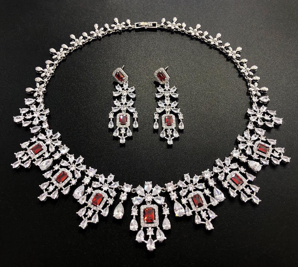Scentorya Silver Plated Studded With Zirconia Diamond With Multi Stone Necklace