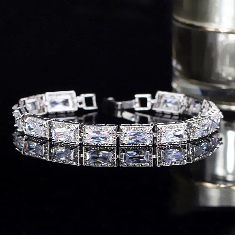 Scentorya Silver Plated Studded With Zirconia Diamond With Multi Stone Bracelate