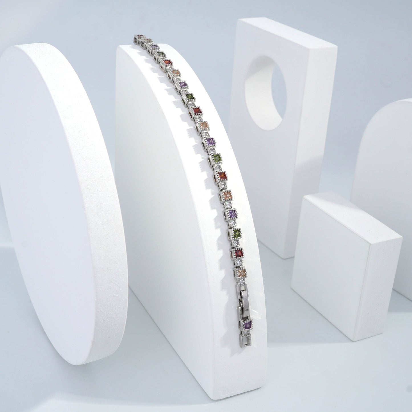 Scentorya Silver Plated Studded With Zircoina Diamond With Silver Bracelate