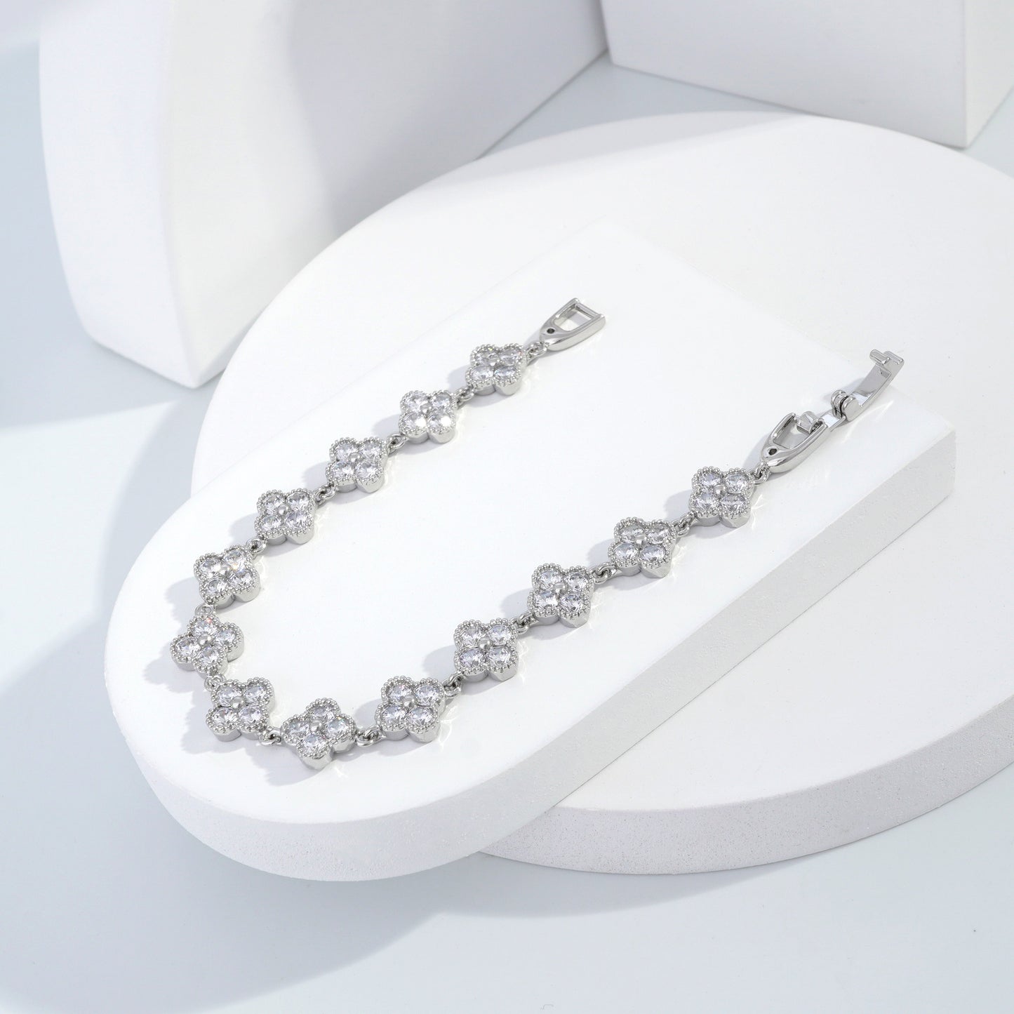 Scentorya Silver Plated Studded With Zircoina Diamond With Silver Bracelate