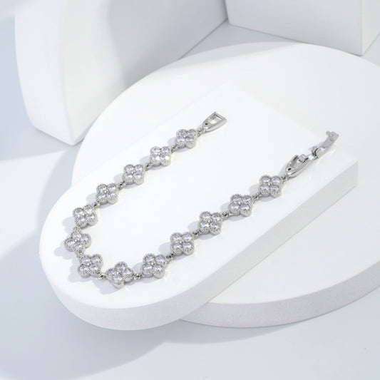 Scentorya Silver Plated Studded With Zircoina Diamond With Silver Bracelate