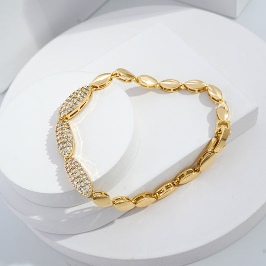 Scentorya Gold Plated Studded With Zircoina Diamond With Gold Bracelate