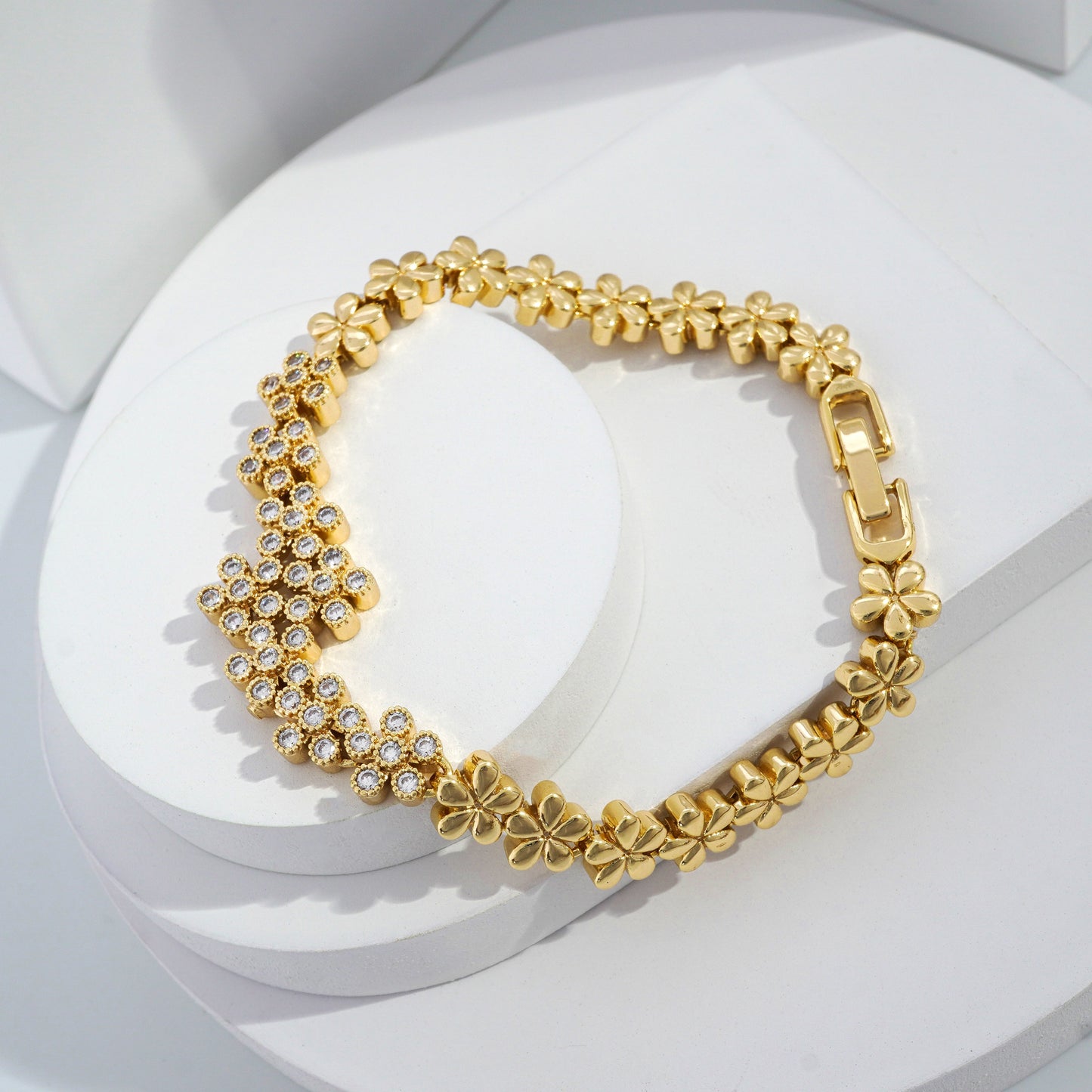 Scentorya Gold Plated Studded With Zircoina Diamond With Gold Bracelate