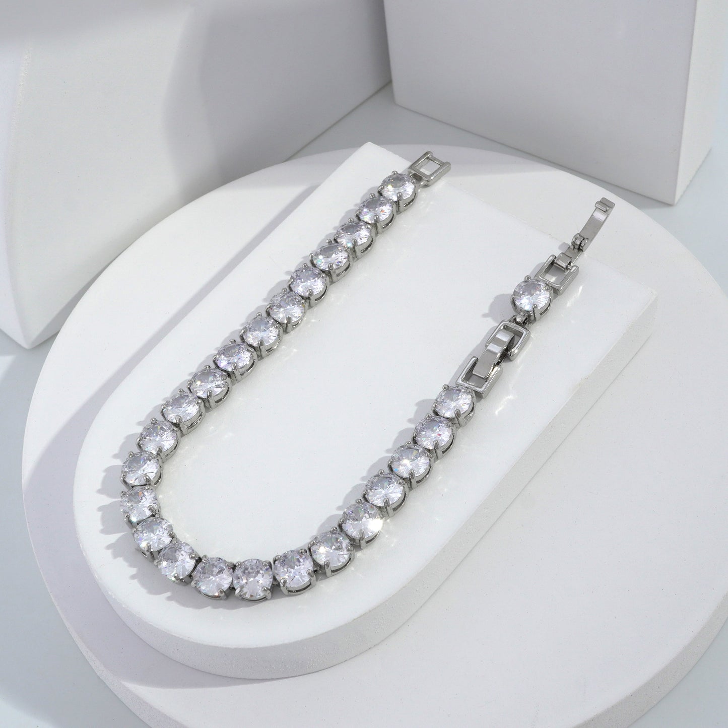 Scentorya Silver Plated Studded With Zircoina Diamond With Silver Bracelate