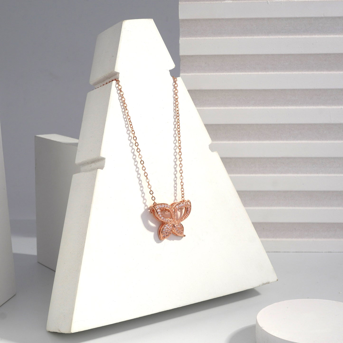 Scentorya Rose Gold Plated Studded With Zirconia Diamonds Rose Gold Chain Pendant