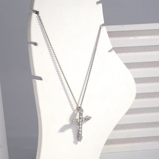 Scentorya Silver Plated Studded With Zirconia Diamonds Silver Chain Pendant