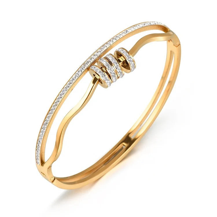 Scentorya Rose Gold Plated bracelet With Zircoina Diamond
