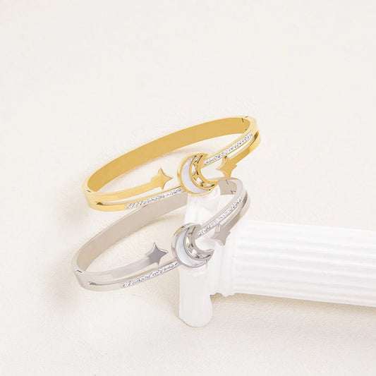 Scentorya Gold Plated Studded With Zircoina Diamond With Gold Bracelate