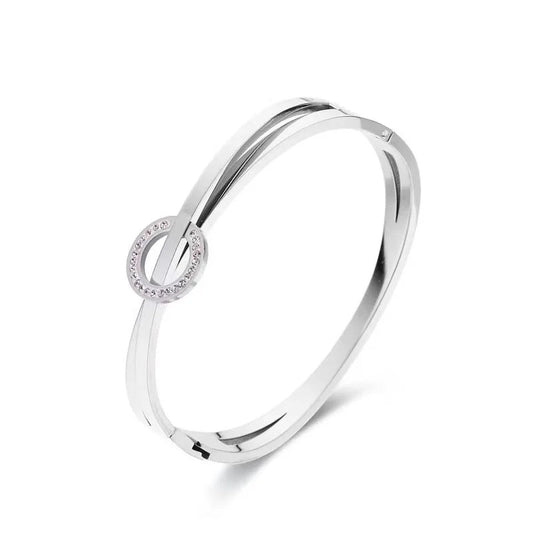 Scentorya  Silver Plated Studded With Zircoina Diamond With Silver Bracelate