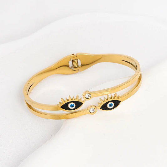 Scentorya  Gold Plated Studded With Zircoina Diamond With Gold Bracelate