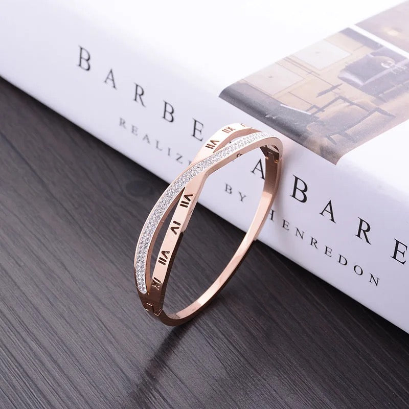 Scentorya Rose Gold Plated Studded With Zircoina Diamond With Rose Gold Bracelate