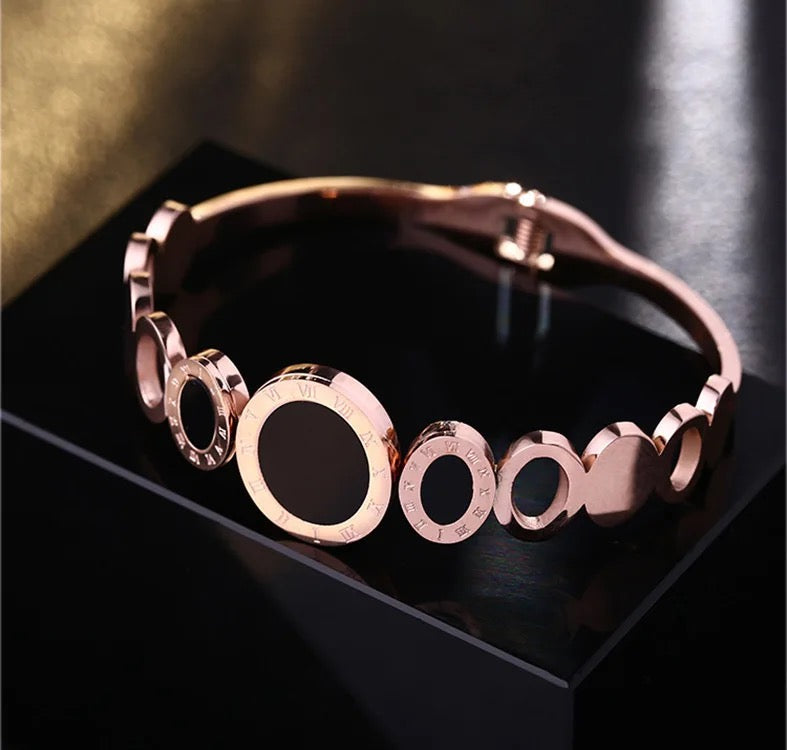 Scentorya Rose Gold Plated Studded With Rose Gold Bracelate