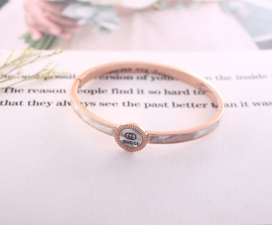 Scentorya Rose Gold Plated Studded With Zircoina Diamond With Rose Gold Bracelate