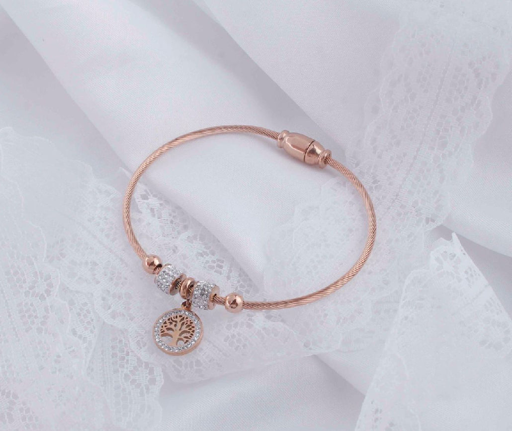 Scentorya Rose Gold Plated Studded With Zircoina Diamond With Rose Gold Bracelate