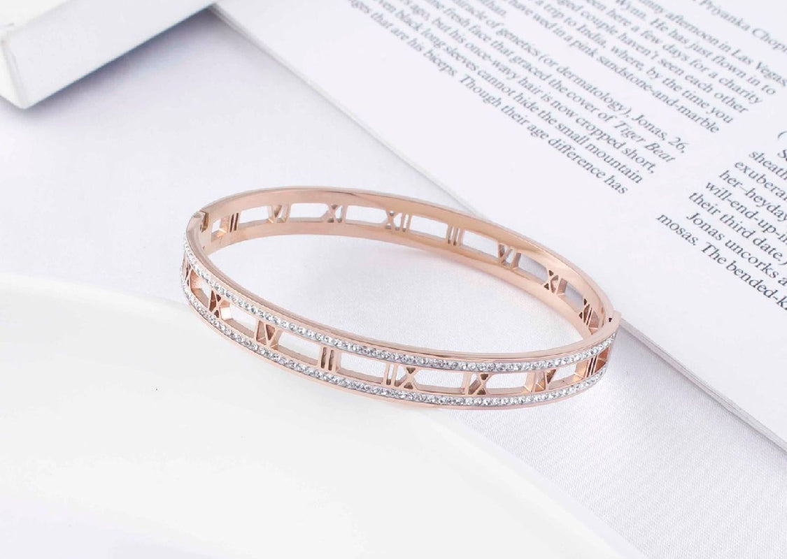 Scentorya Rose Gold Plated Studded With Zircoina Diamond With Rose Gold Bracelate
