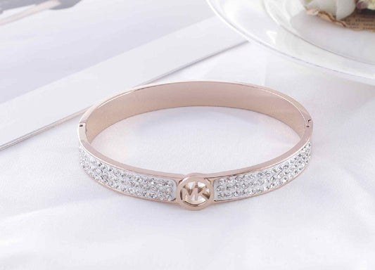 Scentorya Rose Gold Plated Studded With Zircoina Diamond With Rose Gold Bracelate
