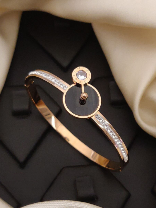Scentorya Rose Gold Plated Studded With Zircoina Diamond With Rose Gold Bracelate