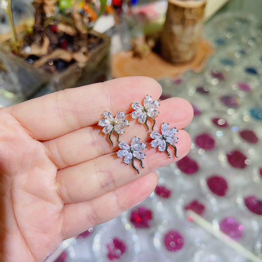 Scentorya Silver Plated Studded With Zirconia Diamond Earring